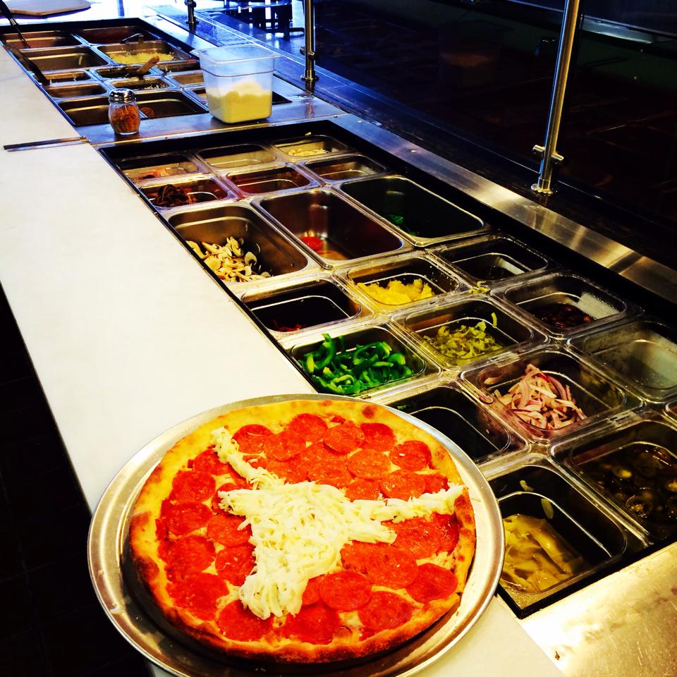 Have Gourmet Pizza with Dad This Father’s Day in Austin, TX